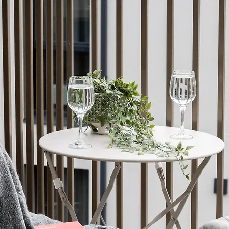 Floor, Spacious W-balcony & Free Parking I Cohost Apartment Wilna