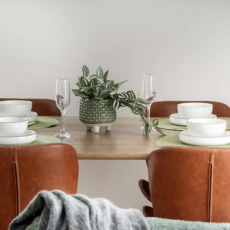 Апартаменты Floor, Spacious W-balcony & Garage I Cohost