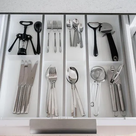 Floor, Spacious W-balcony & Garage I Cohost Apartment Vilnius