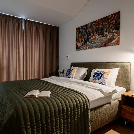 Апартаменты Floor, Spacious W-balcony & Garage I Cohost