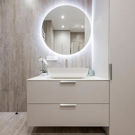 Floor, Spacious W-balcony & Garage I Cohost Vilnius