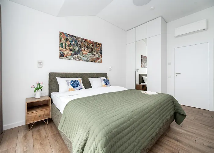 Apartamento Floor, Spacious W-balcony & Garage I Cohost *