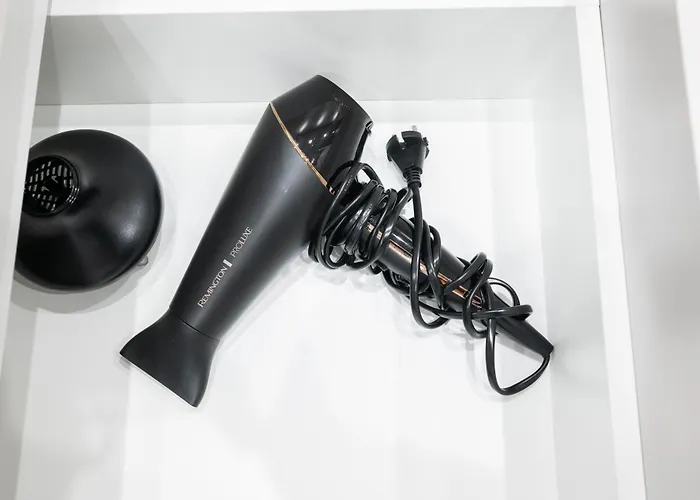 Floor, Spacious W-balcony & Free Parking I Cohost Apartment *