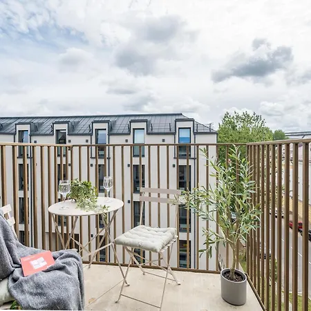 Floor, Spacious W-balcony & Free Parking I Cohost Butas *