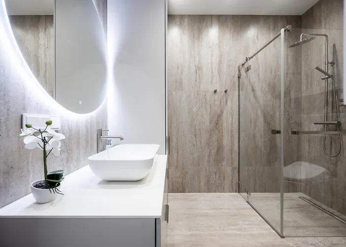 公寓 Floor, Spacious W-balcony & Free Parking I Cohost *