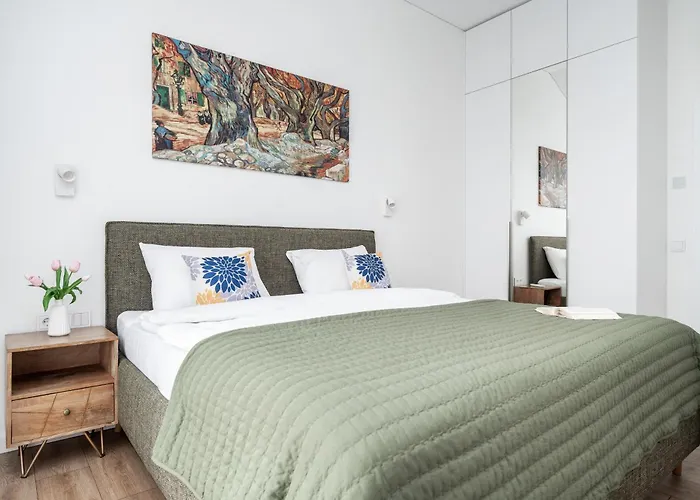 Floor, Spacious W-balcony & Free Parking I Cohost 维尔纽斯