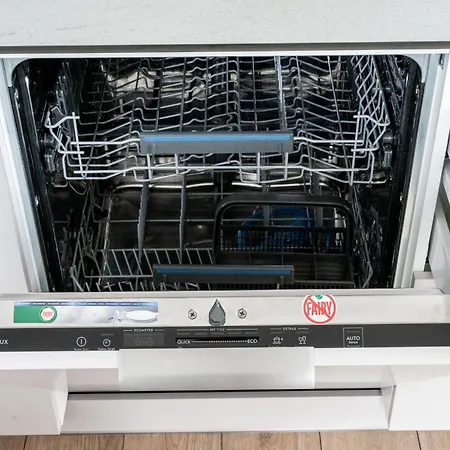 Appartamento Floor, Spacious W-balcony & Free Parking I Cohost *