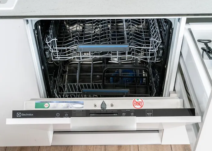 Appartamento Floor, Spacious W-balcony & Free Parking I Cohost *