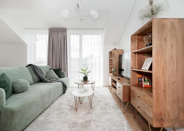 Floor, Spacious W-balcony & Free Parking I Cohost Appartamento